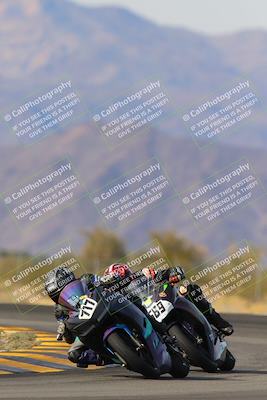 media/Dec-17-2022-SoCal Trackdays (Sat) [[224abd9271]]/Turn 7 Set 2 (1140am)/